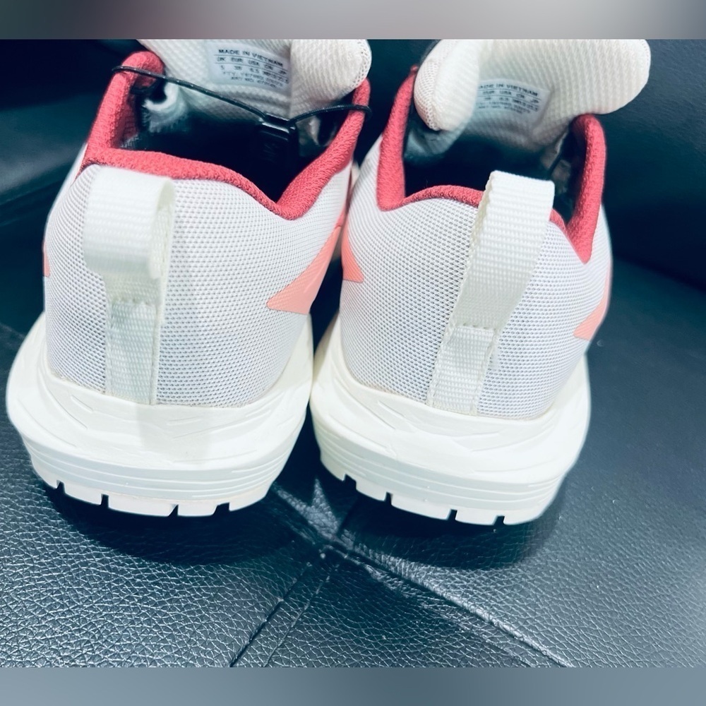 Women’s shoes